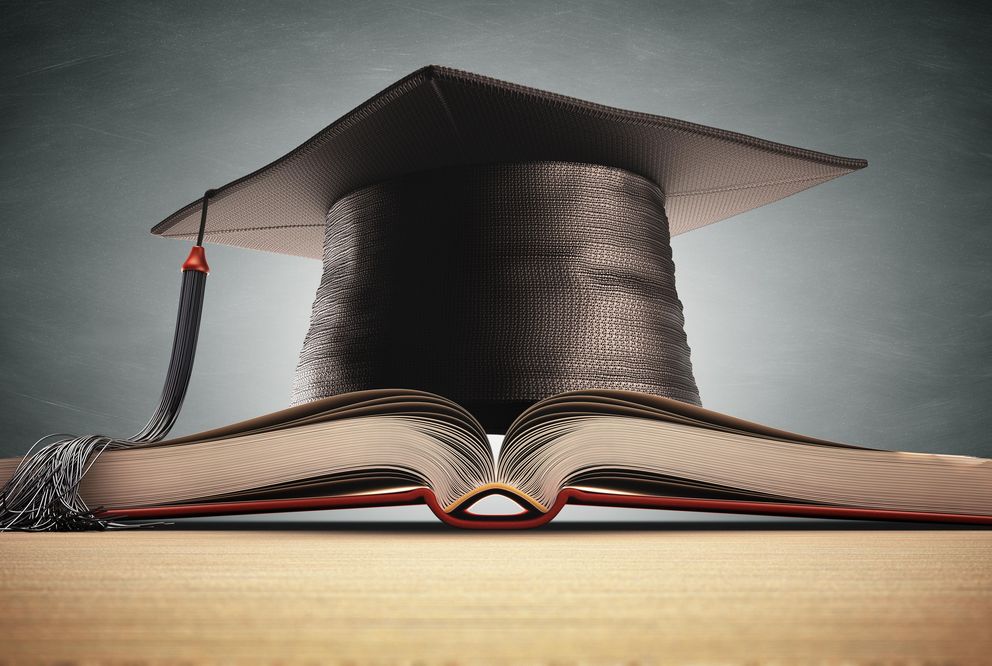 Pic of a mortarboard
