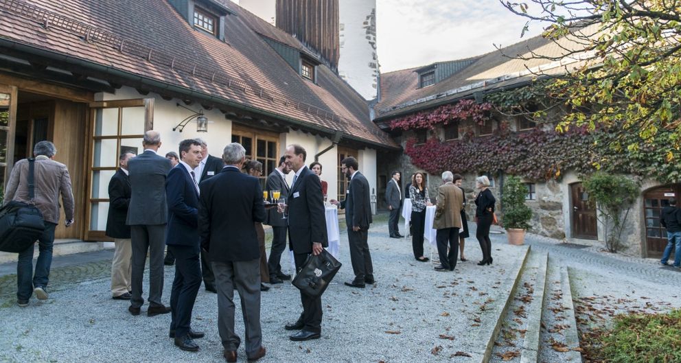Wirtschaftsgespräche auf Schloss Neuburg