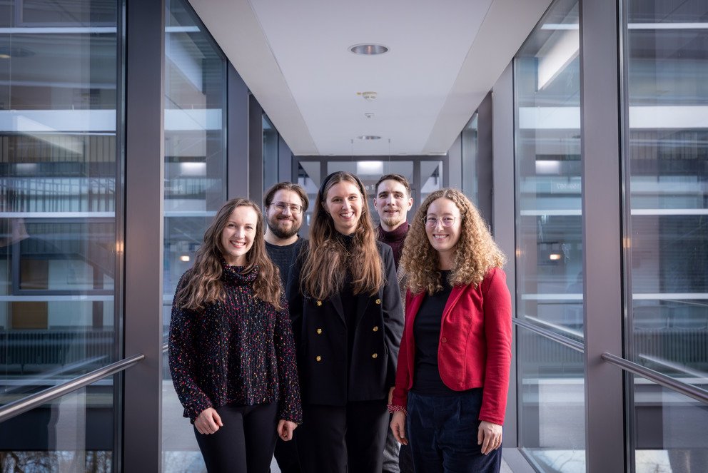 Die AG PYREC von links nach rechts: Christina Haupt, Lothar Pietrek, Annika Kroos, Dr.  Bernhard Kronegger, Hanna Roider, Bildrechte: Lisa Woldrich.