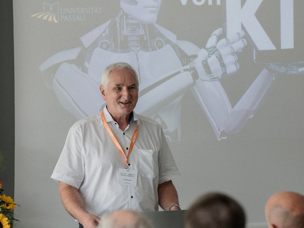 Prof. Bartosch