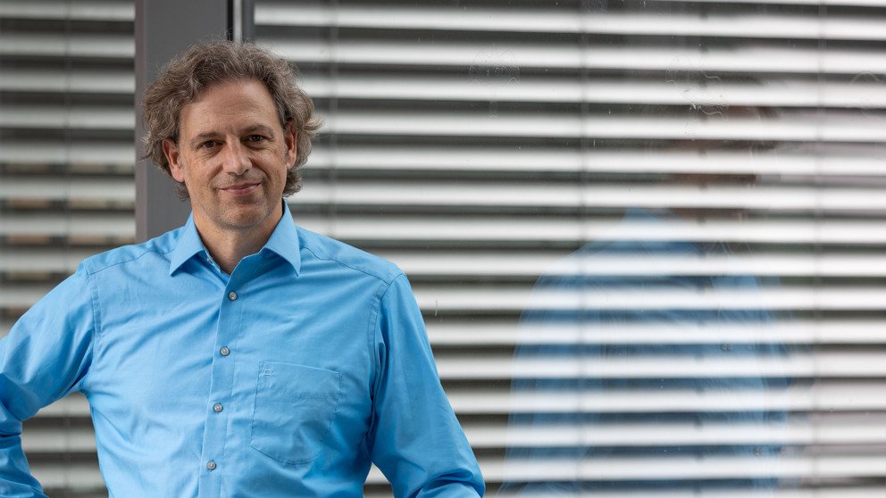 Prof. Dr. Hans P. Reiser