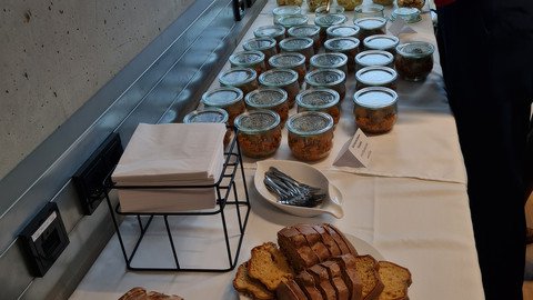 Buffet beim Abschlussevent der Gründerinnen Akademie 2025.