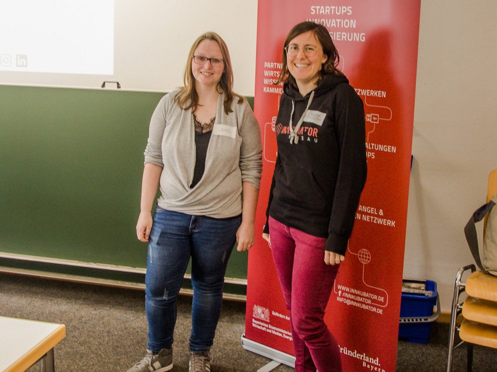 Nicole Brzoza von Heart & Style und Tamara Schneider vom INN.KUBATOR Passau