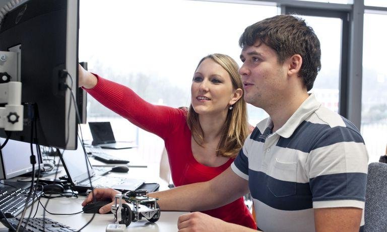 University of Passau students at the computer