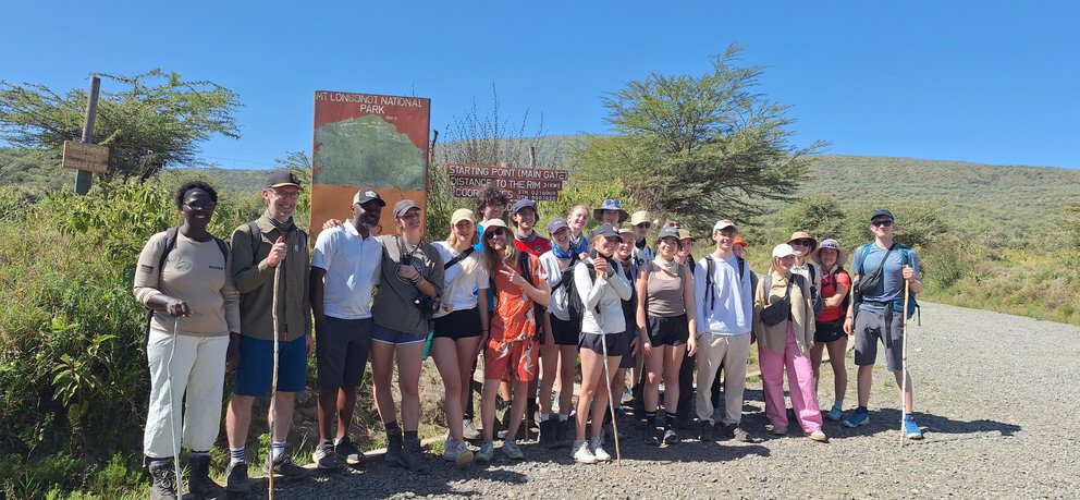 Die Exkursionsgruppe im Mount Longonot National Park; Foto: Jonas Wagener