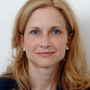 Portrait of Prof. Dr. Susanne Mayr
