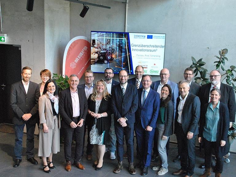 INTERREG-Projekt Grenzüberschreitender InnovationsRaum³