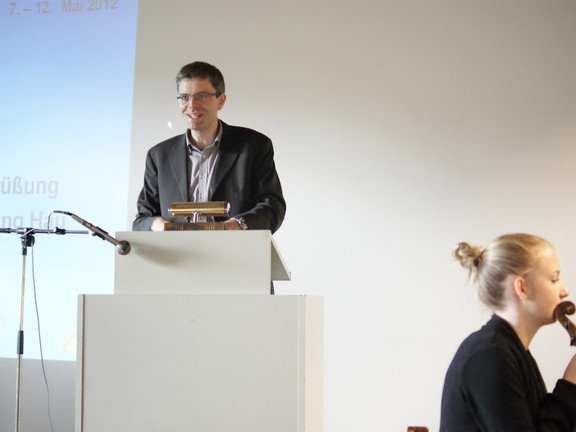 Offizielle Begrüßung durch Vizepräsident Prof. Dr. Wolfgang Hau