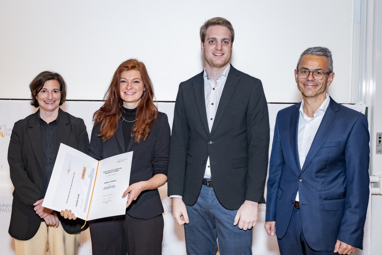 von links:Prof. Dr. Bettina Noltenius, Isabella Gra&szlig;l, Stephan Brandler, Michael Gruber