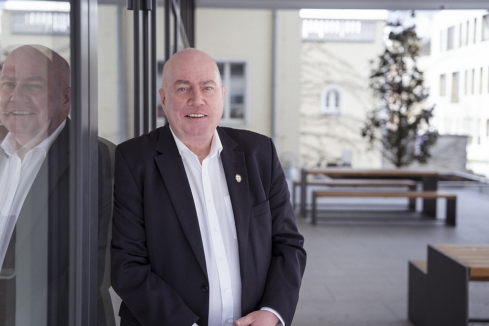 Der Passauer Professor Dr. Thomas Knieper wurde als Vorsitzender des Vereins JFF – Jugend Film Fernsehen bestätigt. Foto: Universität Passau