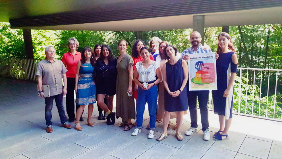 Foto: v.l.n.r.: Fernando Moreno, Susanne Hartwig, Fernanda Bustamante, Macarena Areco, Gabriela Wiener, Sandra Rudman, Pía Gutiérrez, Romina Palacios, Mirjam Leuzinger, Soledad Pereyra, Soledad Pinto, Gabriel García Fontalvo, Sara Torres, Foto: Christoph Joppich