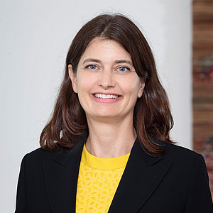 Portrait of Prof. Dr. Carolin Häussler