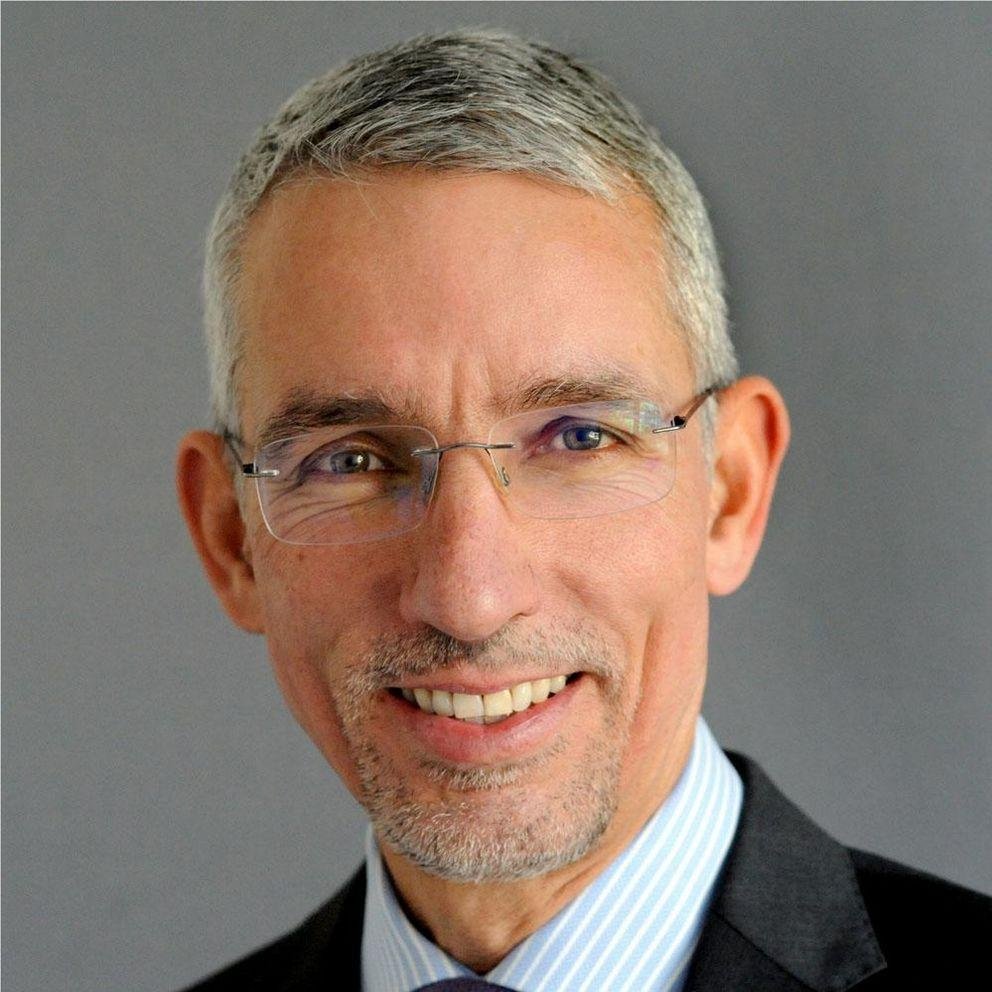Dipl.-Kfm. MBA Christian Wallstabe Dipl.-Kfm. MBA Christian Wallstabe