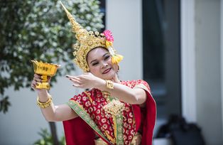 Thailändische Tanzaufführung mit Unterstützung des Königlich Thailändischen Generalkonsulats