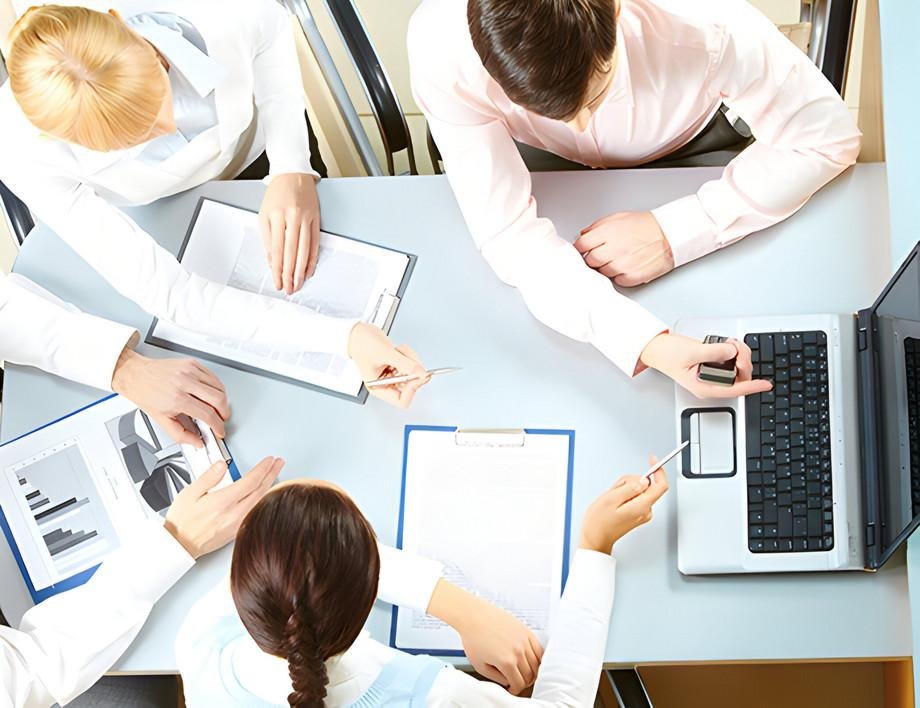 PICCARD &ndash; Kollaboration von Software-Entwicklerinnen und -Entwicklern