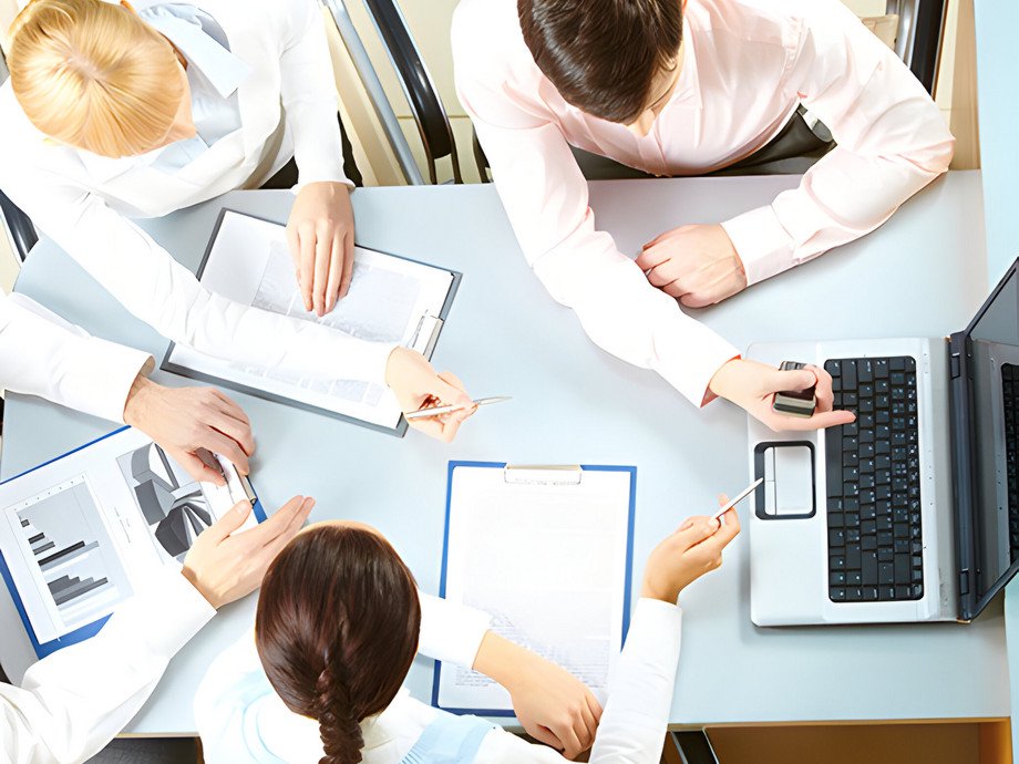 PICCARD – Kollaboration von Software-Entwicklerinnen und -Entwicklern
