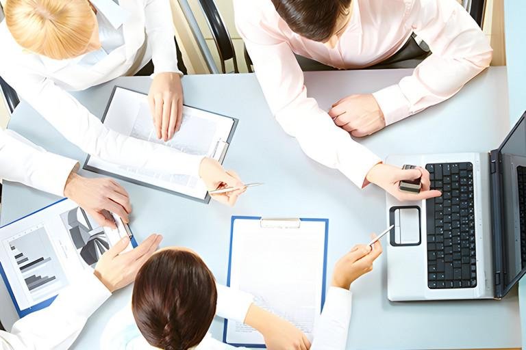 PICCARD  Kollaboration von Software-Entwicklerinnen und -Entwicklern