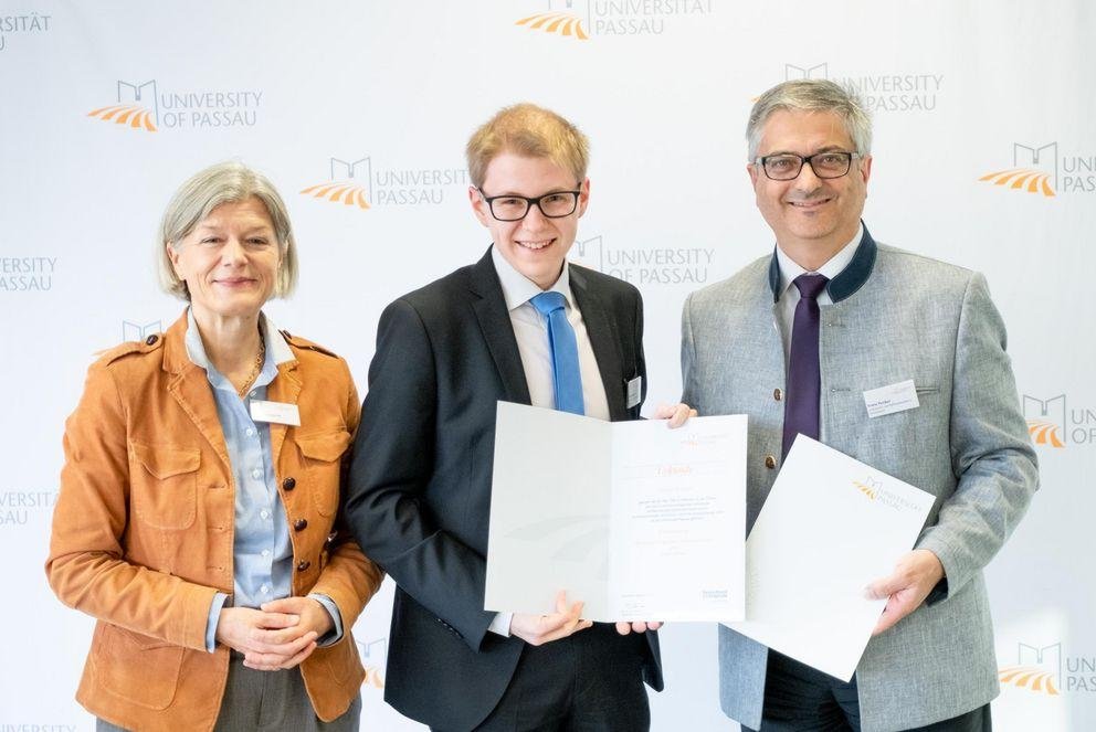 Präsidentin, Stipendiat, Herr Penker Präsidentin, Stipendiat, Herr Penker