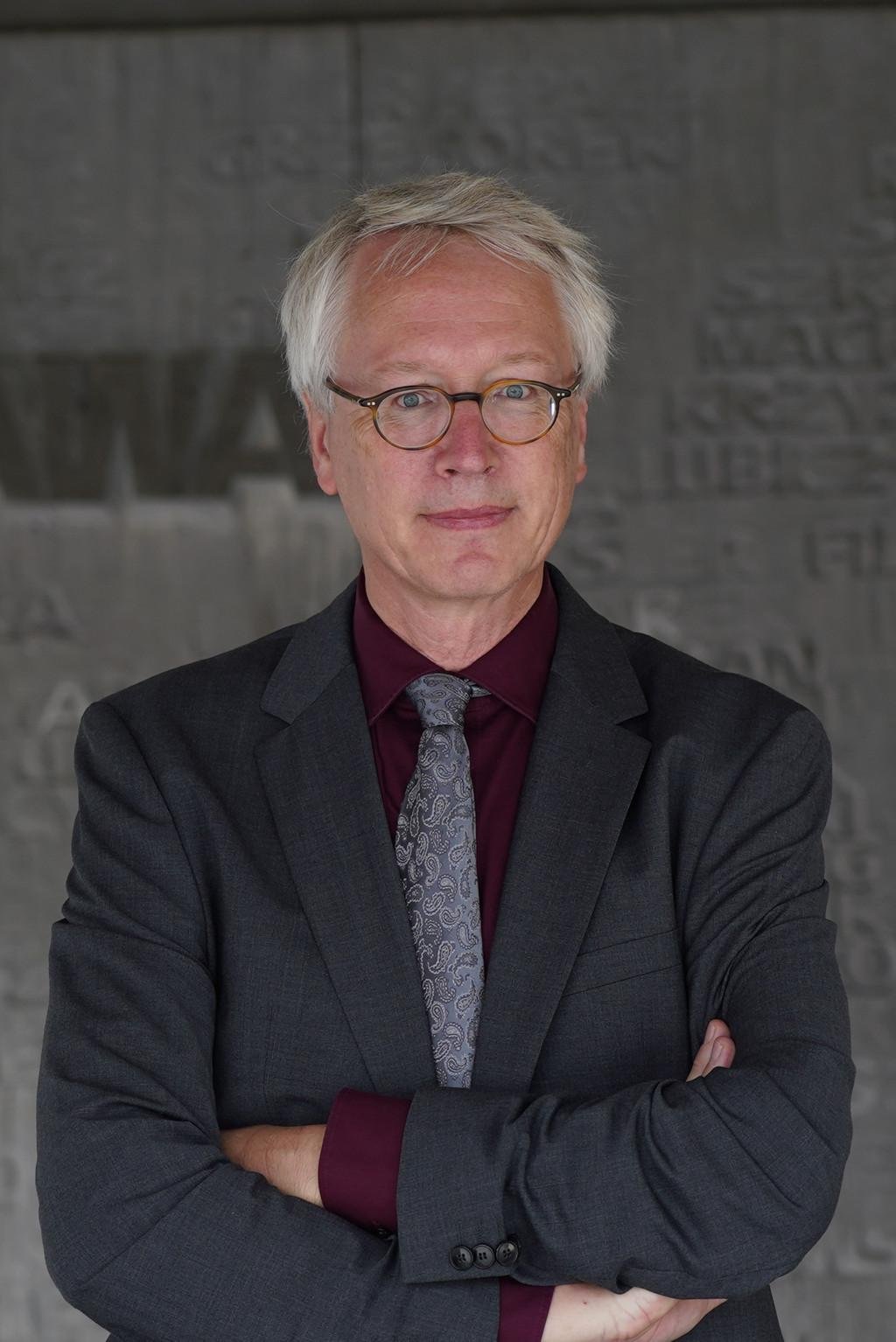 Portraitbild von Peter Oliver Loew