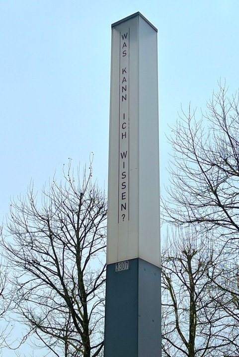 Light column with one of Kant's fundamental questions in Passau's town centre; photo credit: Jacobi
