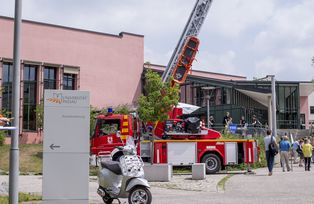 Egg-Drop-Contest in Kooperation mit der Hochschulgruppe der Feuerwehr Passau