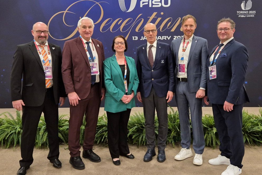 FISU Empfang: Prof. Dr. Gereon Berschin, Prof. Dr. Ulrich Bartosch, FISU Vize Dr. Verena Burk, FISU Präsident Leonz Eder, ADH-Generalsekretär Benjamin Schenk, ADH-Vorstands-vorsitzender Dr. Jörg Förster (v. l. n. r.)