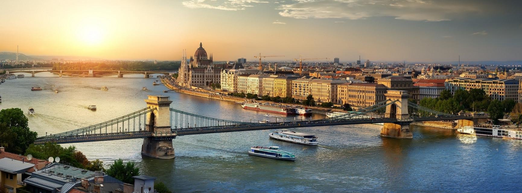 Sonnenuntergang in Budapest