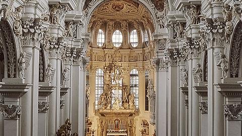 Langhaus Dom