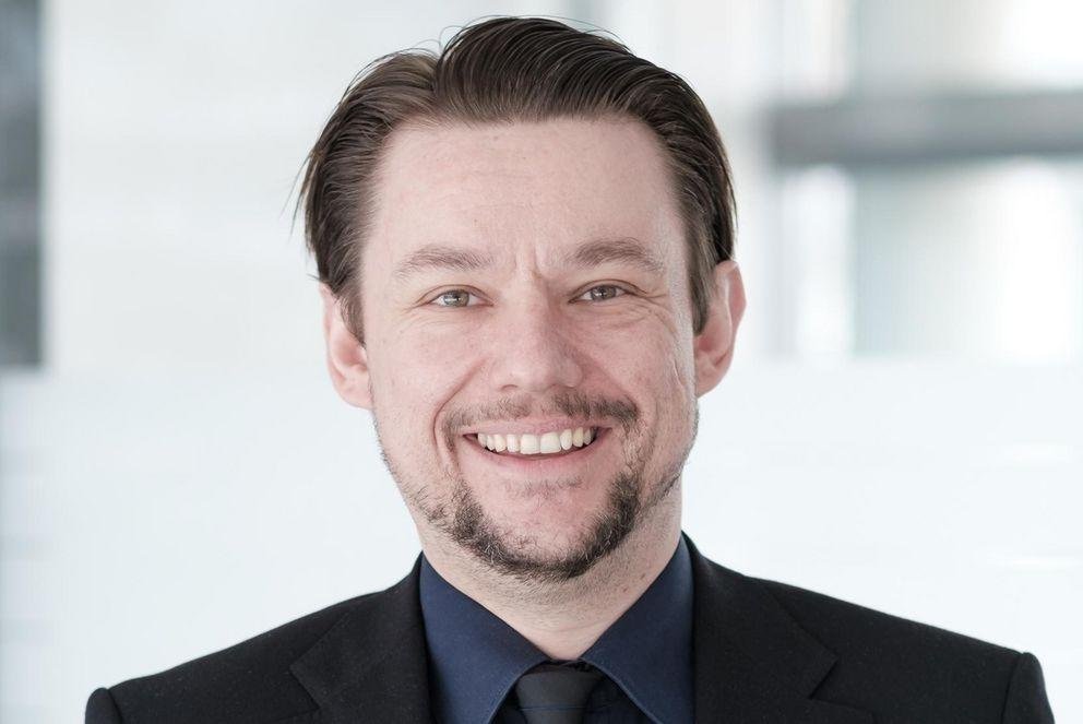 Dr. Joachim Schnurbus Dr. Joachim Schnurbus