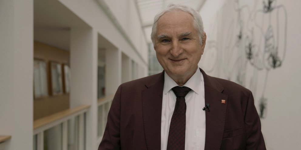 Präsident Prof. Dr. Ulrich Bartosch
