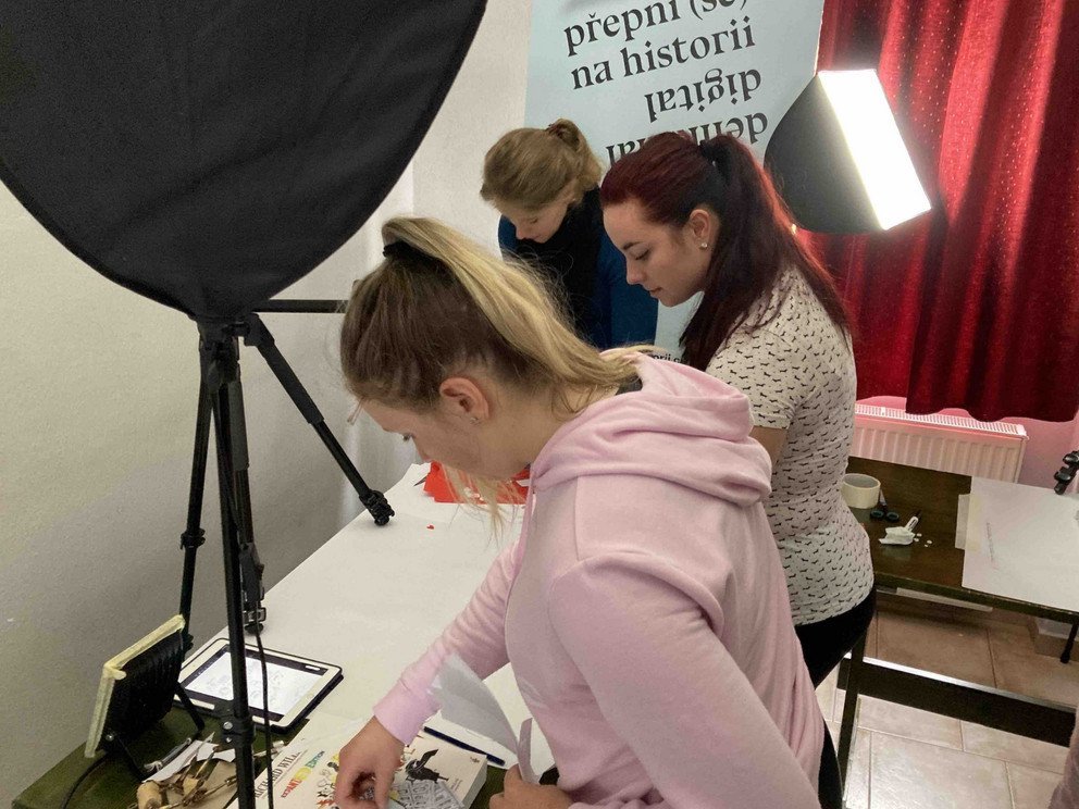 Vysvětluj&iacute;c&iacute; videa