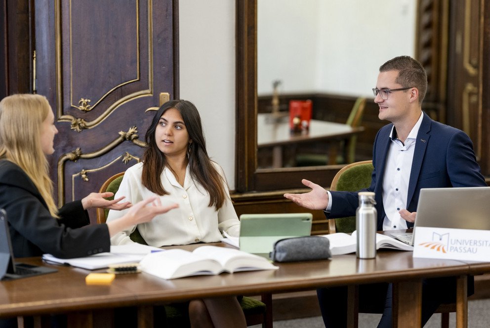 Studierende an der Juristischen Fakultät, Universität Passau Studierende an der Juristischen Fakultät, Universität Passau