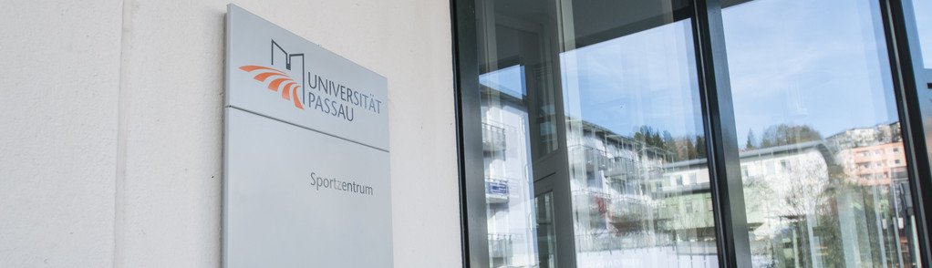 Eingang Sportzentrum der Universit&auml;t Passau