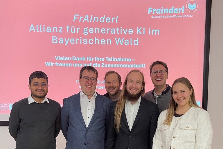 Projektkonsortium FrAInderl (v.l.) Dr. Kanishka Ghosh Dastidar, Dr. Sebastian Wilhelm, Prof. Dr. Florian Wahl, Johannes Jachmann, Sascha Schiegg, Ekaterina Mashina
