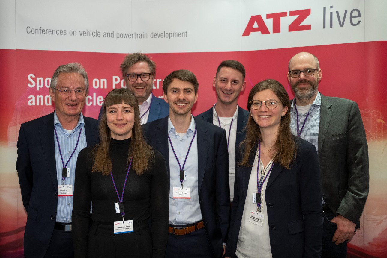VertreterInnen des F&ouml;rderprojekts &bdquo;Bidirektionales Lademanagement &ndash; BDL&ldquo; auf dem 17. Internationaler MTZ-Fachkongress &bdquo;Zukunftsantriebe&ldquo;.