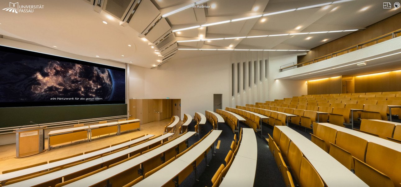Campustour Screenshot: Blick Richtung T&uuml;r