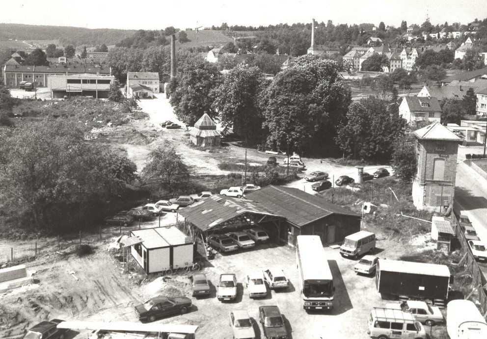 Baustelle der Gebäude der Zentralbibliothek und Mensa (1985); Quelle: Universitätsarchiv Passau, Fotosammlung