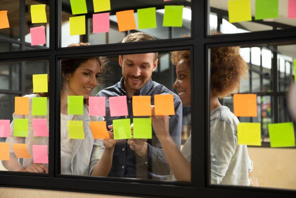 Teilnehmer eines Seminars oder Workshops