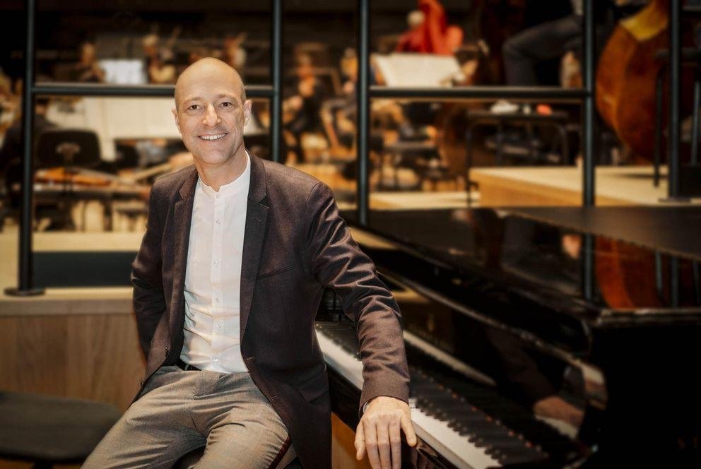 Eines der Portraits der Bildserie zeigt Ulrich Hauschild, Alumni der Universität Passau und heute  Manager des Symphonieorchesters des Bayerischen Rundfunks. Foto: AndreaMittermeier