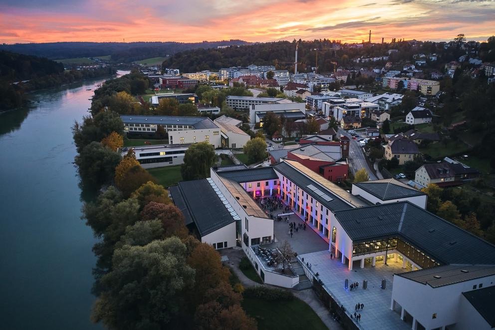 Drohnenaufnahme Uni Passau