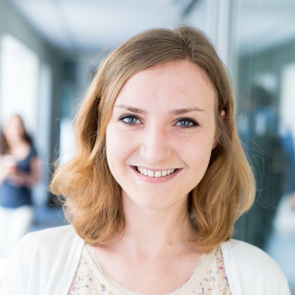 Xenia Kirzuk, Student International Economics and Business Xenia Kirzuk, Student International Economics and Business