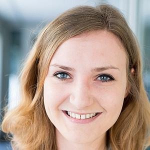 Xenia Kirzuk, Studentin International Economics and Business