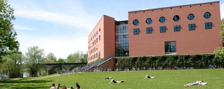 Universität Passau und Unternehmen