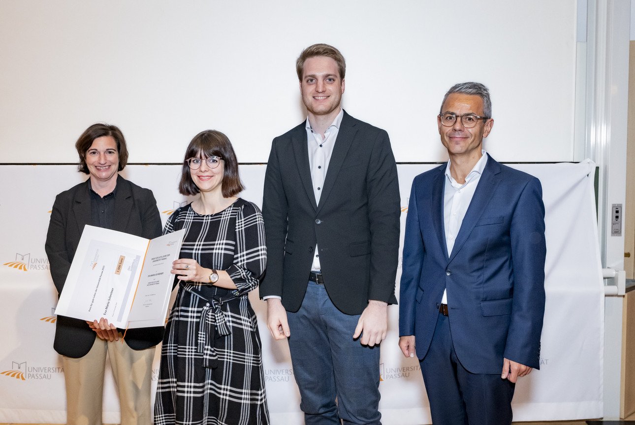 von links:Prof. Dr. Bettina Noltenius, Eva- Maria Schreiner, Stephan Brandler, Michael Gruber