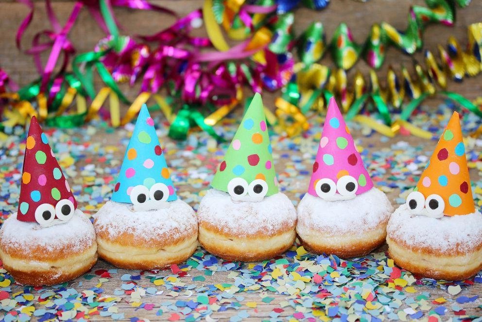 Lustige Party-Krapfen