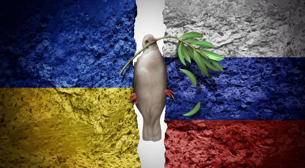 Flaggen von Russland und der Ukraine Flaggen von Russland und der Ukraine