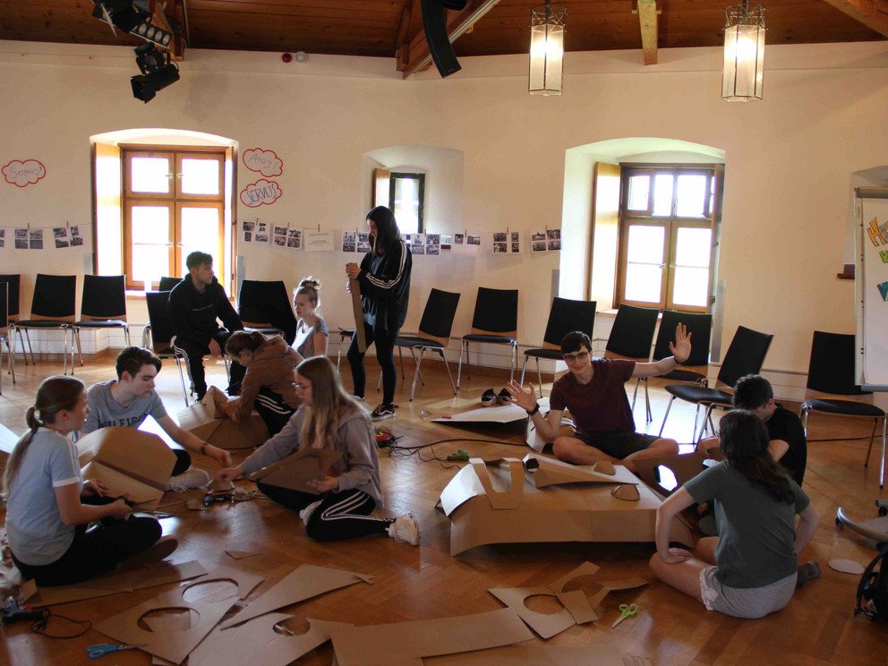 H&ouml;ll/L&iacute;skov&aacute;