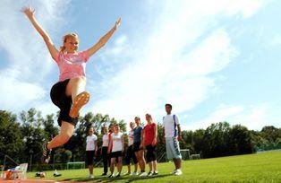 Direkt hinter dem ITZ liegt der Sportplatz