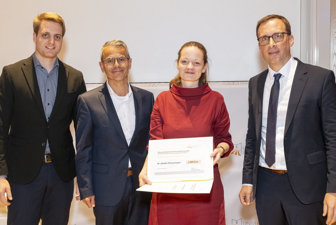 Stephan Brandler, Michael Gruber, SpardaBank Dr. Amelie Zimmermann Prof. Dr. Jan Schumann, Vizepr&auml;sident f&uuml;r Forschung