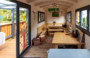Inneres des Waldkindergartenwagens